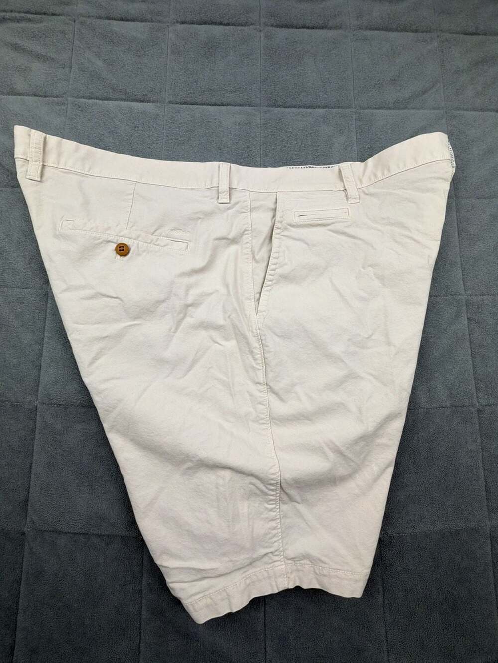 Johnnie-O Stone Chino Shorts Men's Size 40 Style JMSH1940
